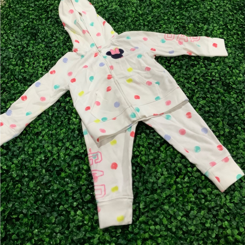 GAP Kids White Polka Dot Sweatsuit